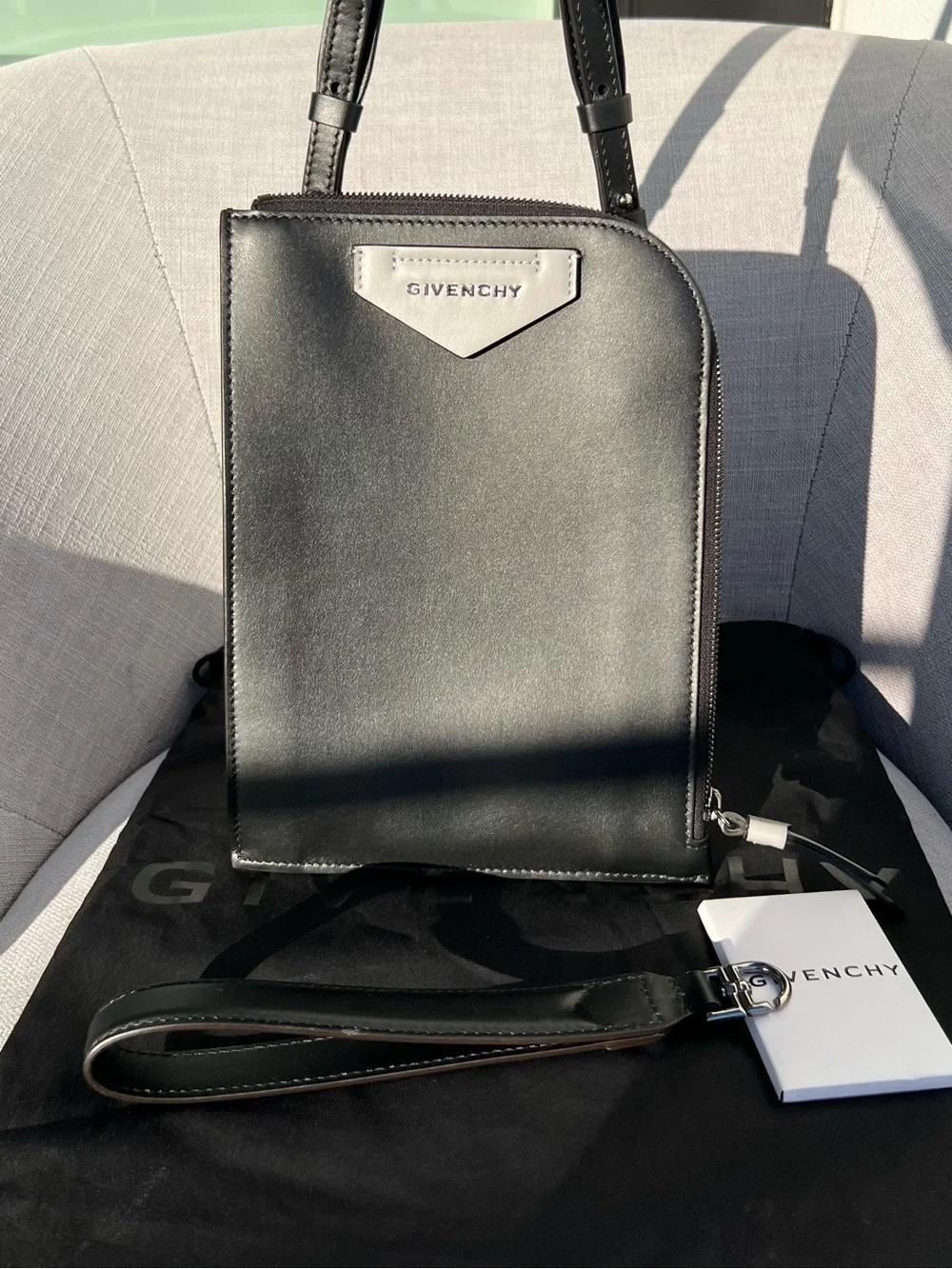 Givenchy Antigona Soft 2WAY Crossbody Clutch Bag Black